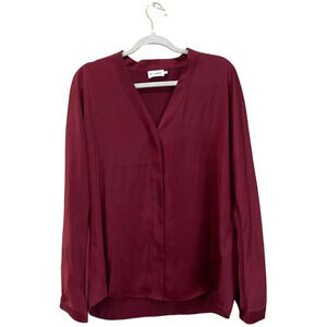 R LABEL The Reset Satin Popover Button Up Tunic Currant Size Medium V Neck Red